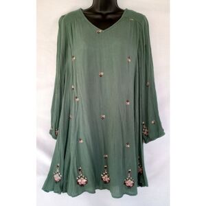 Japana▪️Flowy Green Floral Embroidered Dress